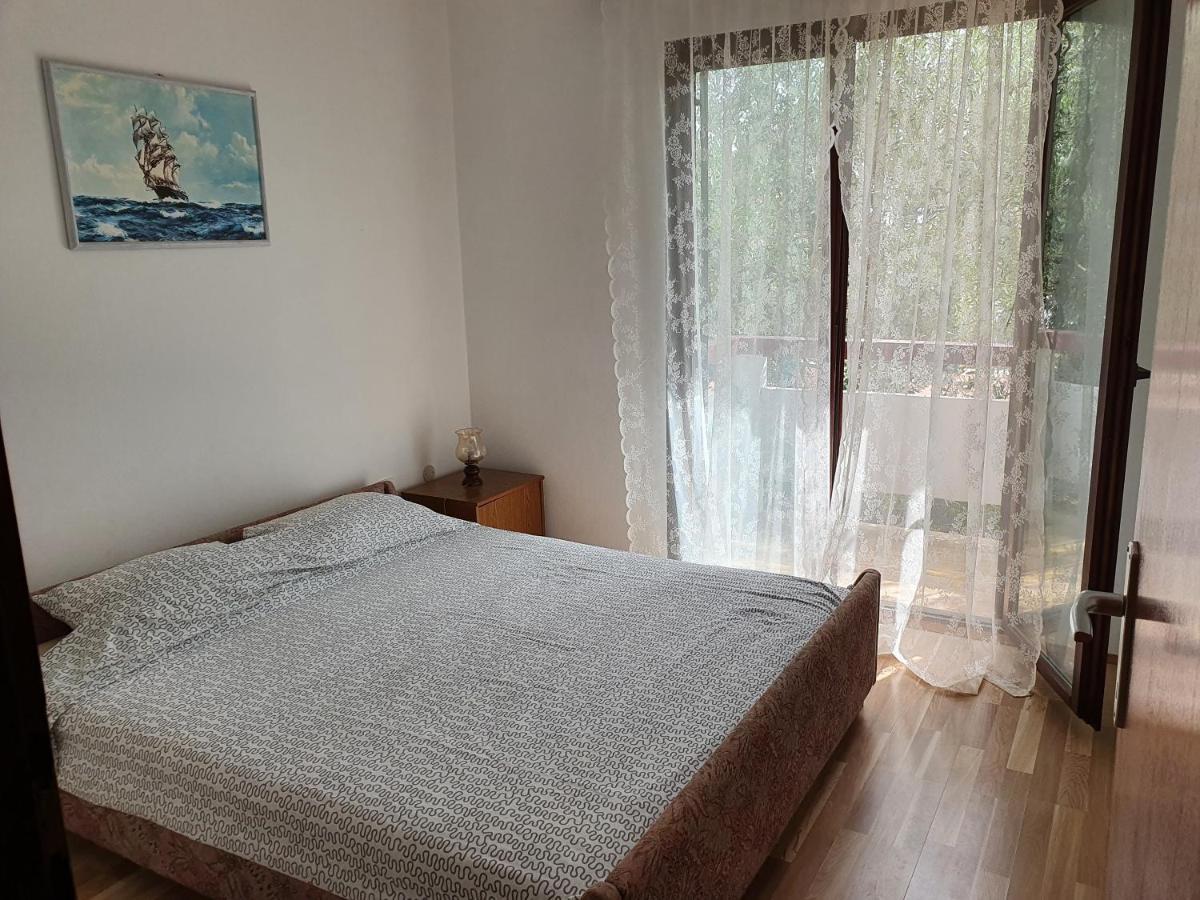 Aenona Sunny Apartment Vrsi Luaran gambar